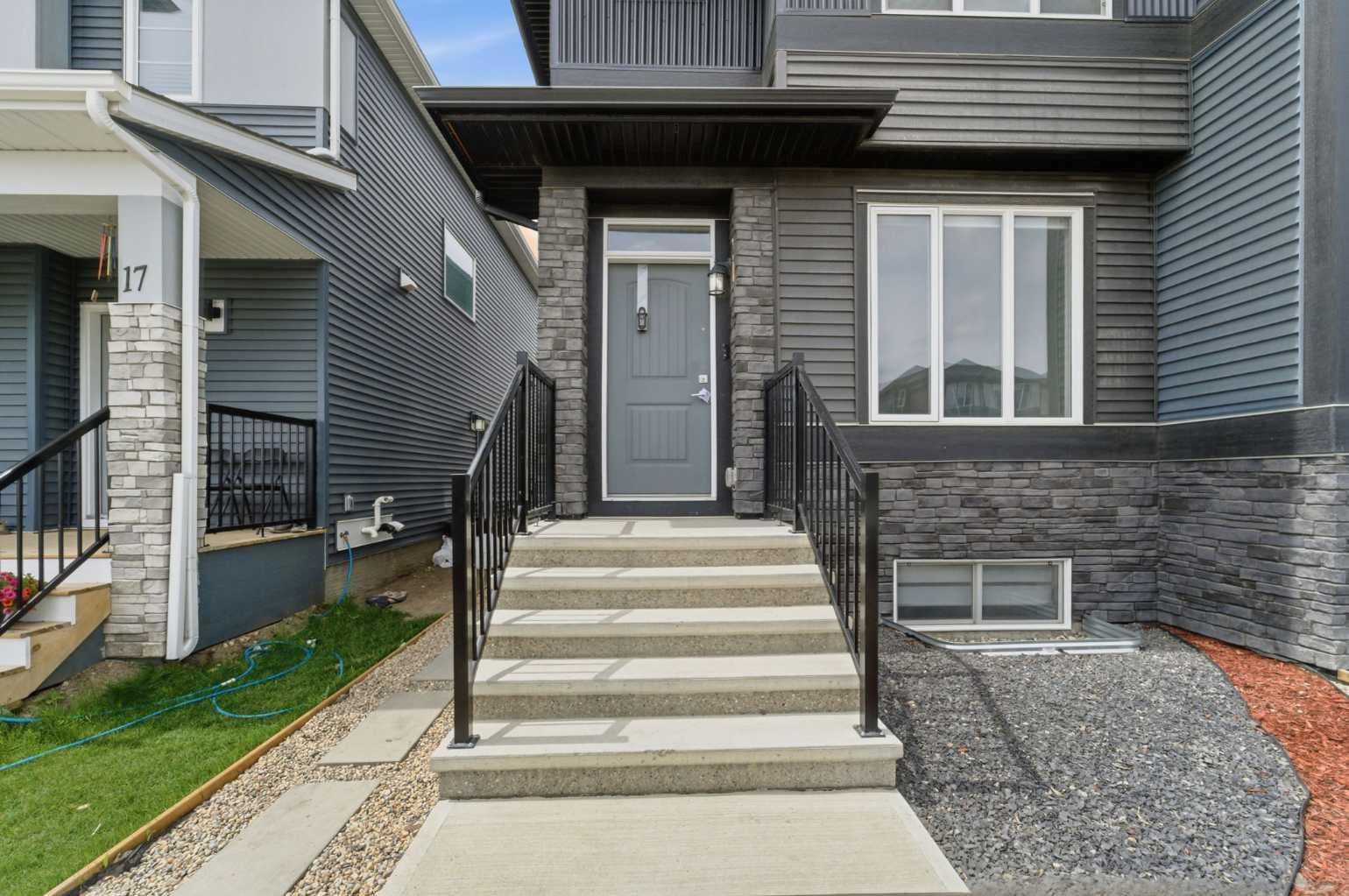 21 Corner Glen Row NE — photo 3