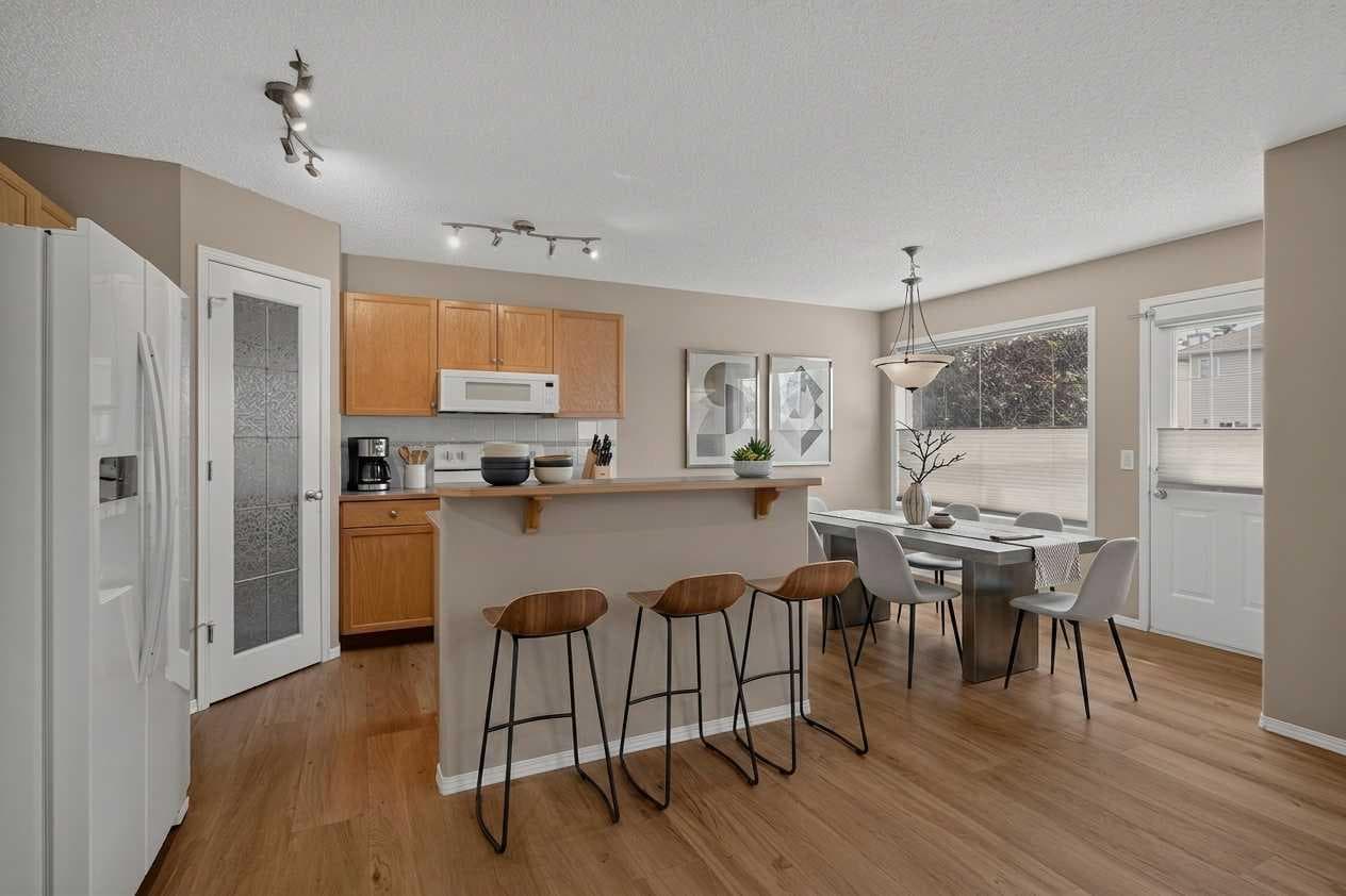 59 Silver Springs Way NW — photo 2