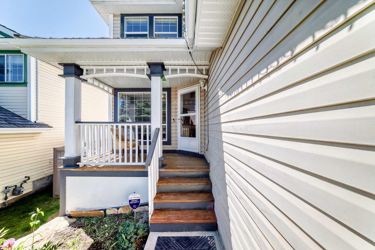 3767 Springbank Drive SW — photo 4