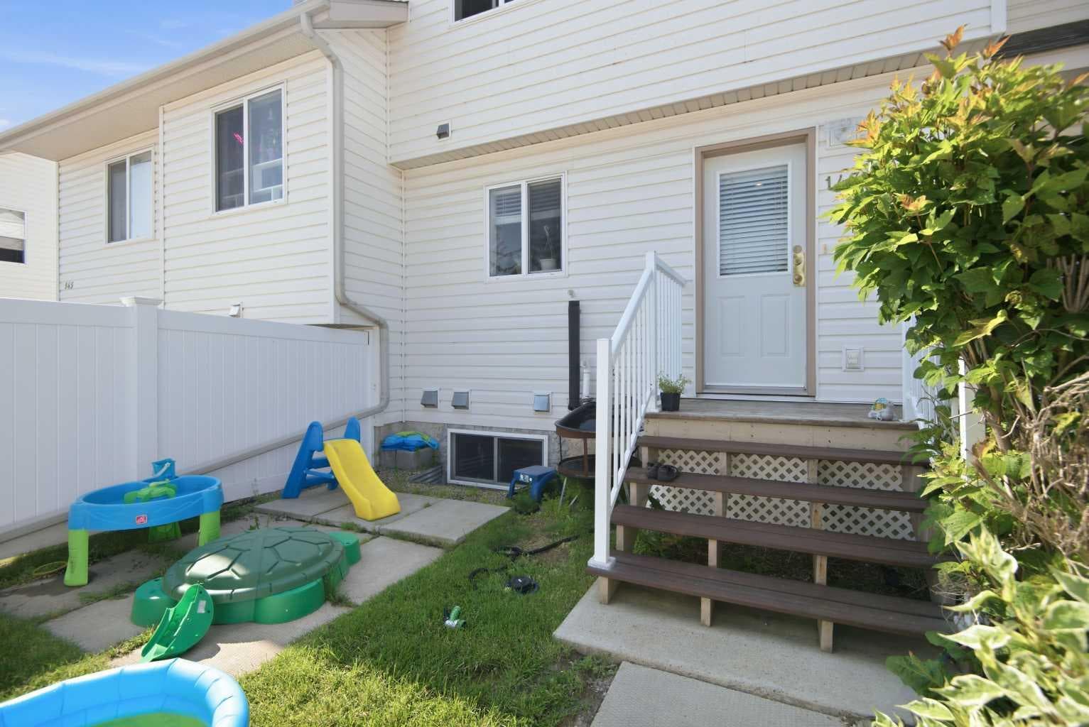 147, 33 Donlevy Avenue — photo 5