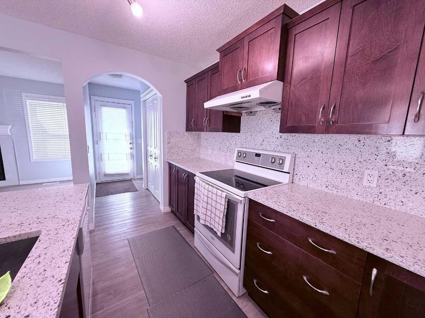 960 Taradale Dr — photo 4