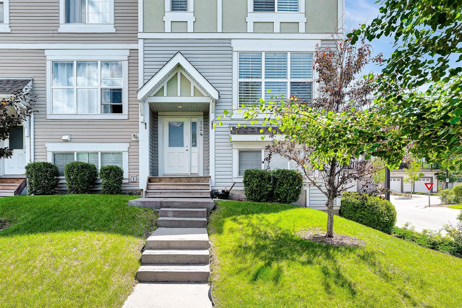 124, 130 New Brighton Way SE — photo 1