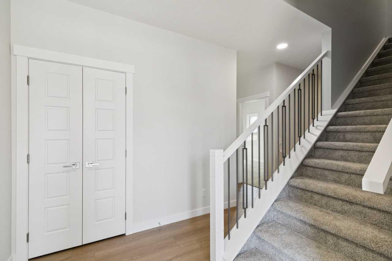 426 Hotchkiss Manor SE — photo 4