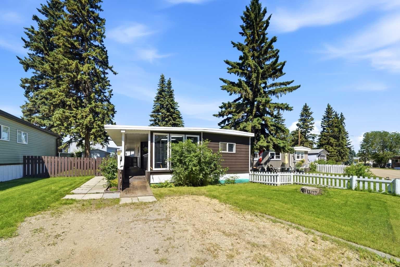 19, 4516 48 Avenue — photo 1