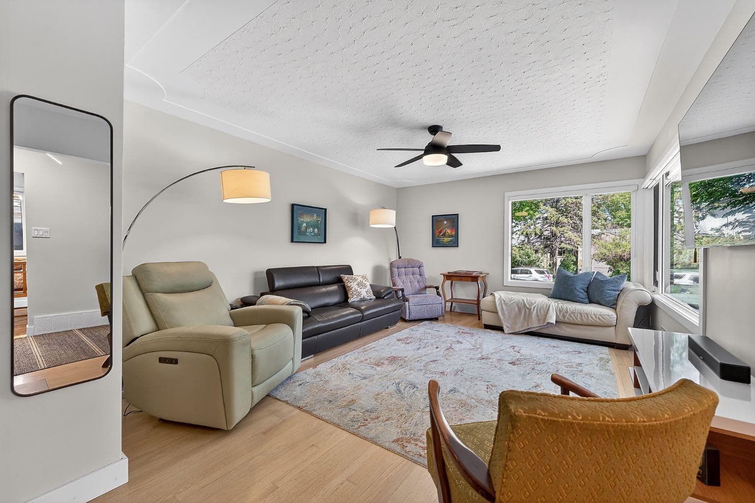 3723 2 Street NW — photo 5