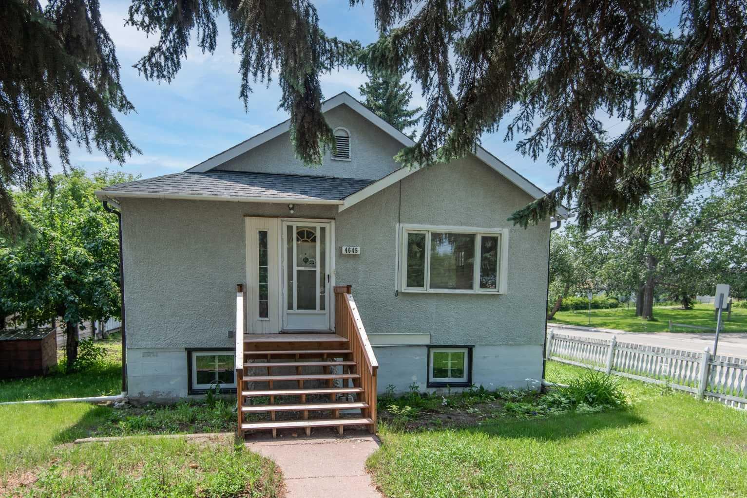 4645 47 Street — photo 1