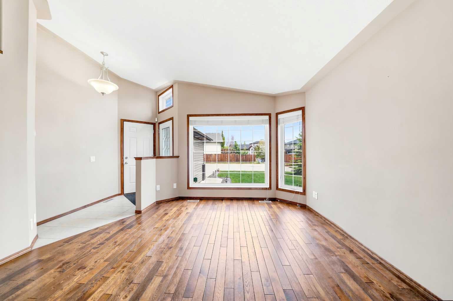 101 Oldring Crescent — photo 5