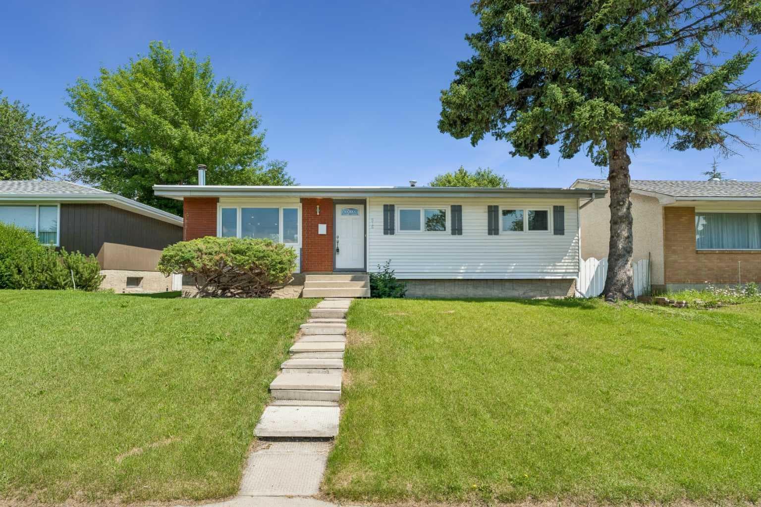 916 Mayland Drive NE — photo 3