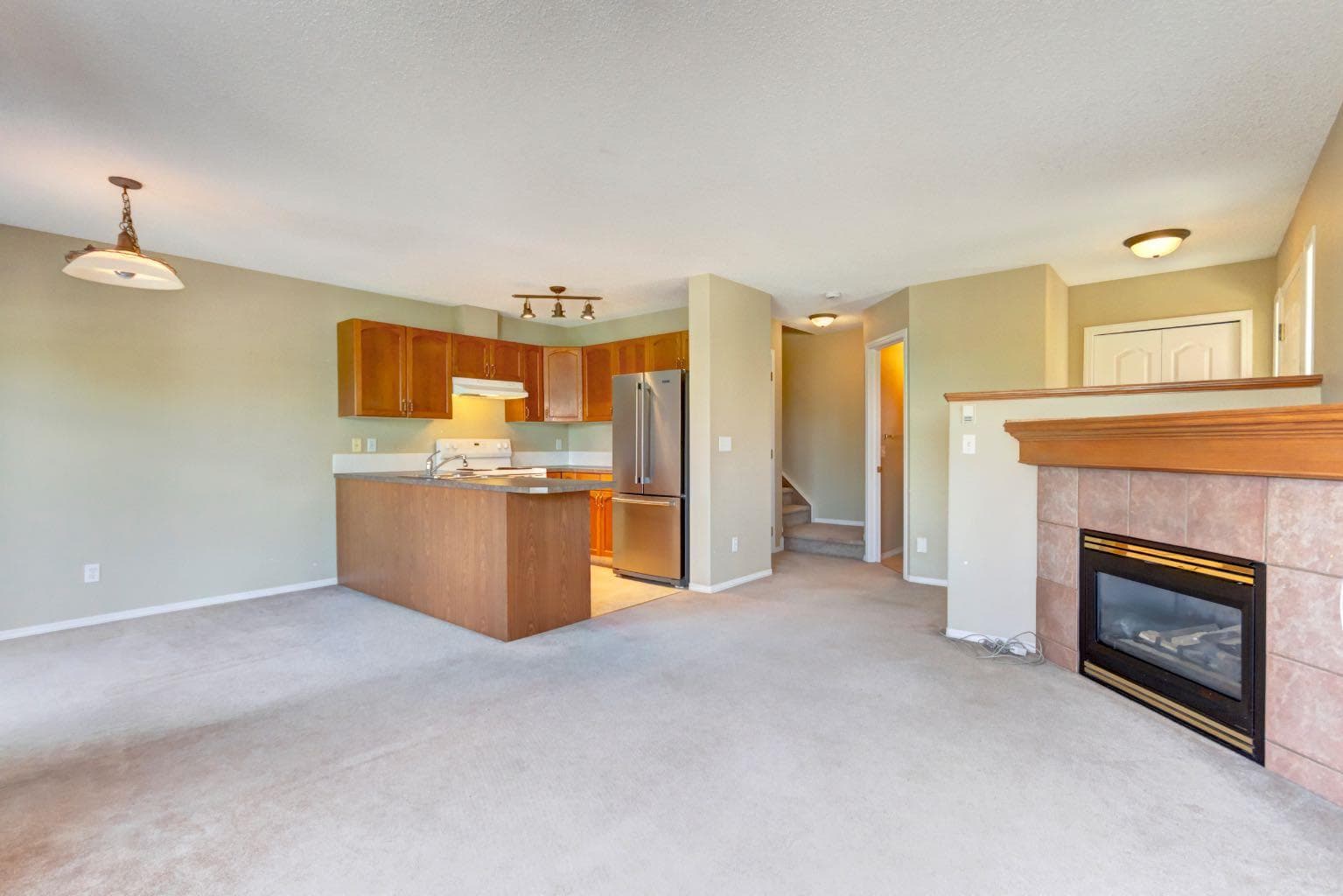 3, 823 Wilson Way — photo 5