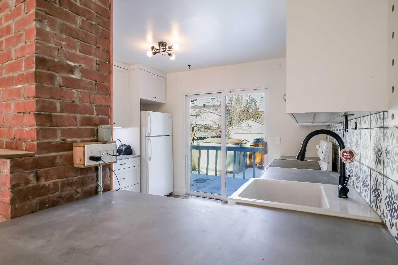 434 Memorial Drive NW — photo 5