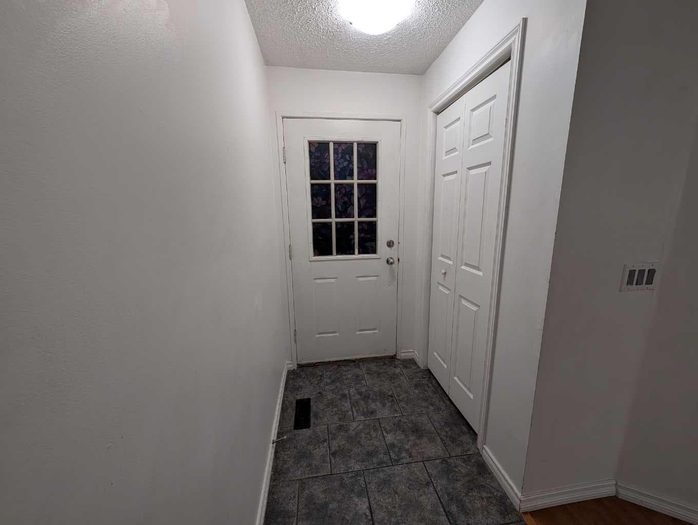 114 Castledale Way NE — photo 3