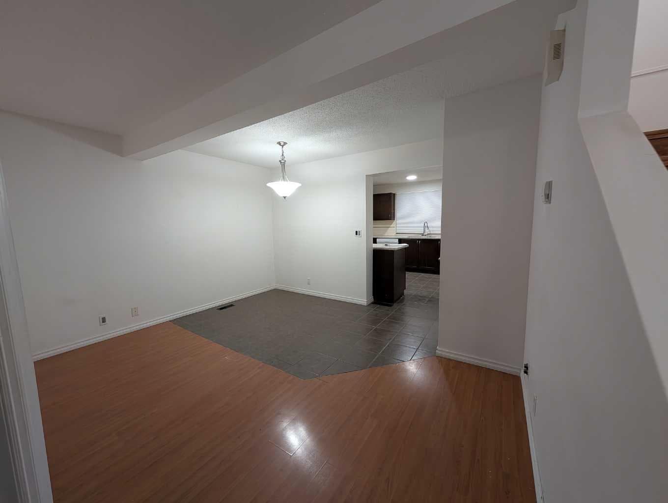 114 Castledale Way NE — photo 4
