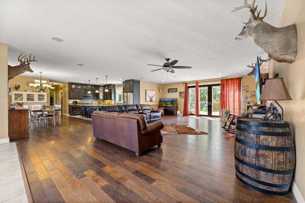 28537 Township Road 334 — photo 4