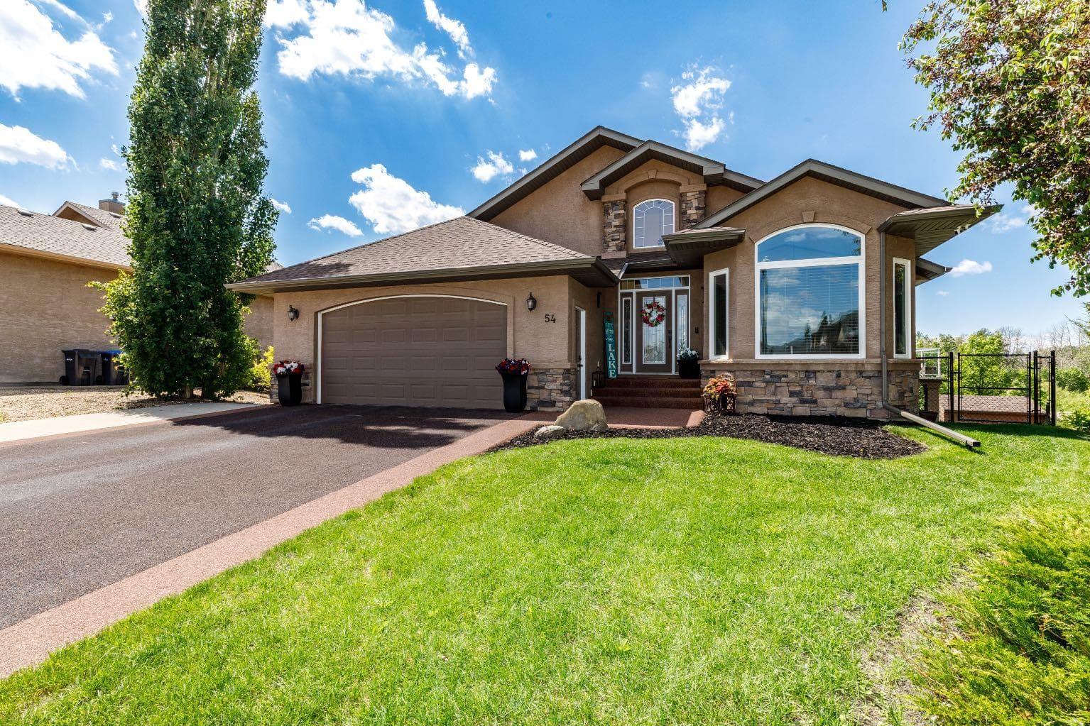 54 Fieldstone Way — photo 1