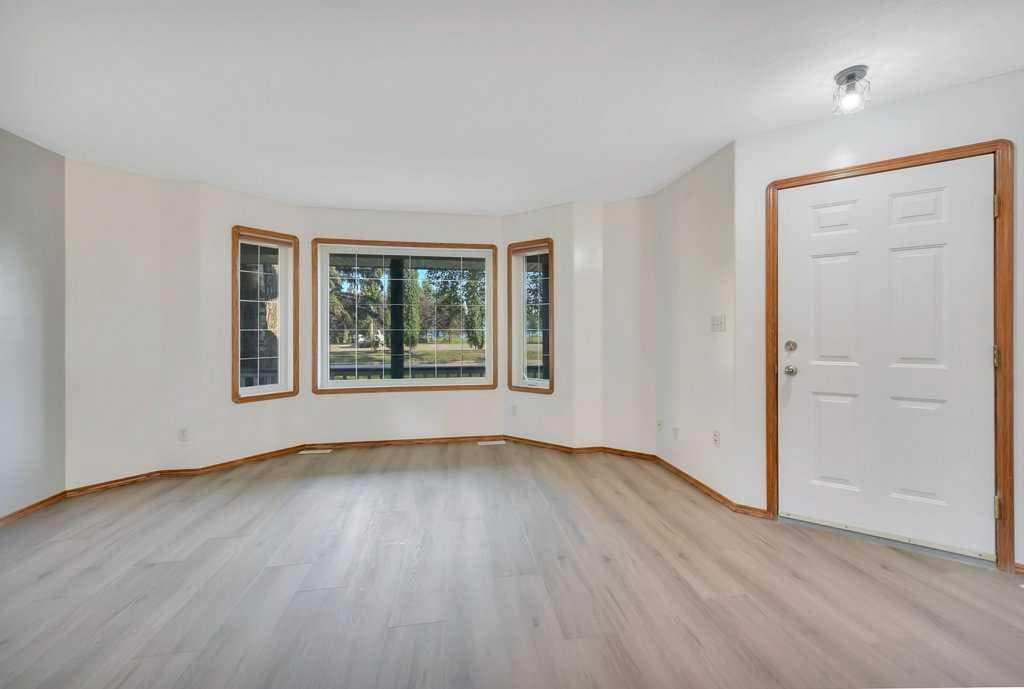 4011 Lakeshore Drive — photo 4