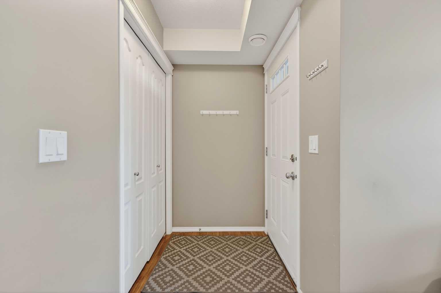302, 8 Bayside Place — photo 4