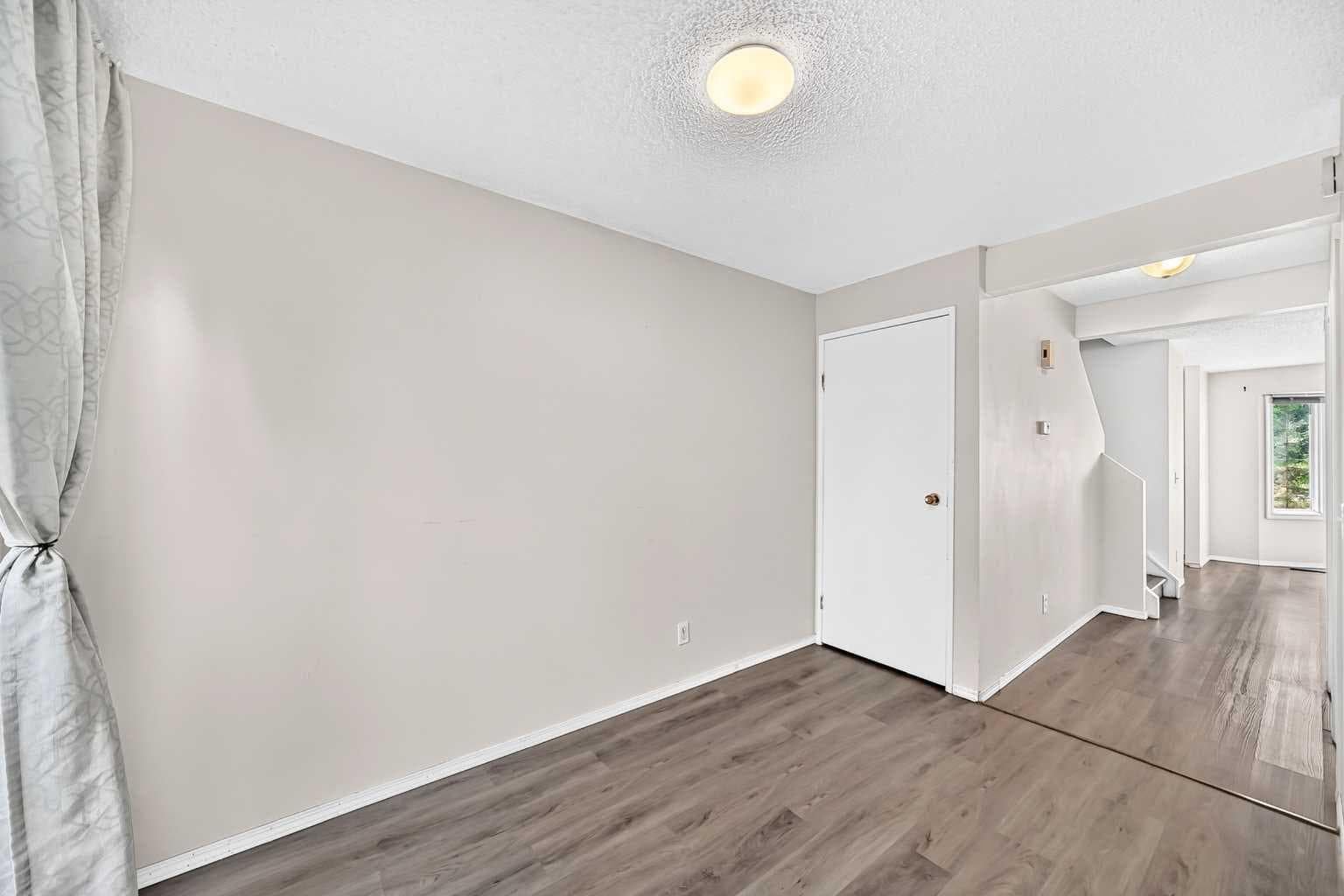 11 Falshire Terrace NE — photo 5