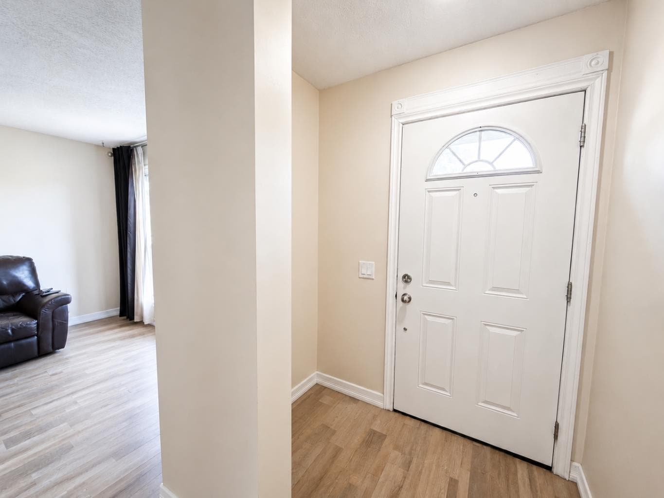 90, 999 Canyon Meadows Drive SW — photo 2
