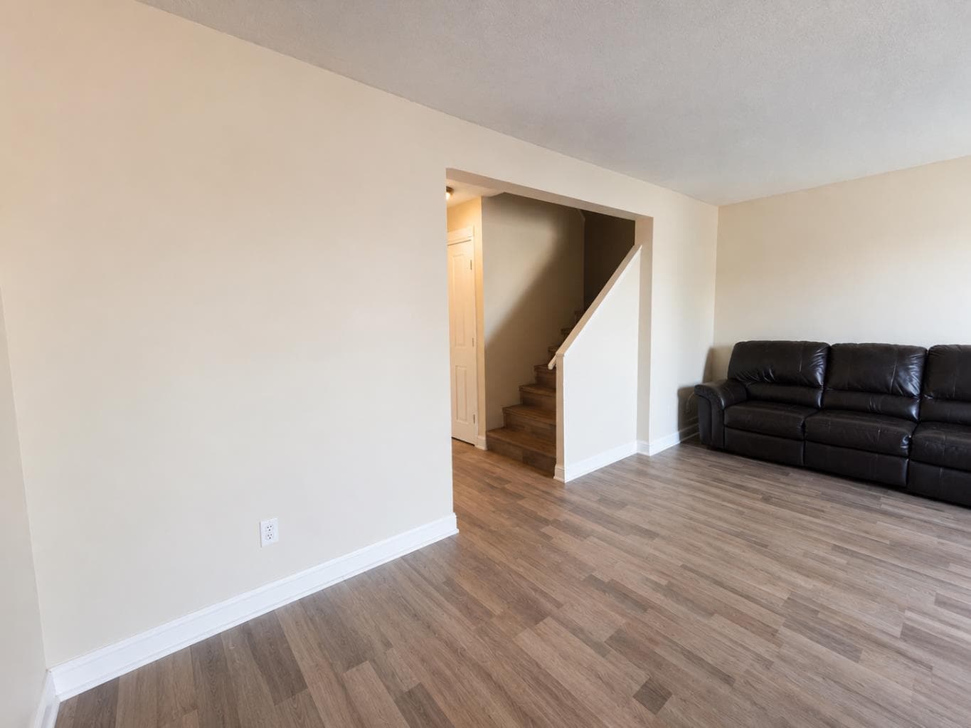 90, 999 Canyon Meadows Drive SW — photo 3