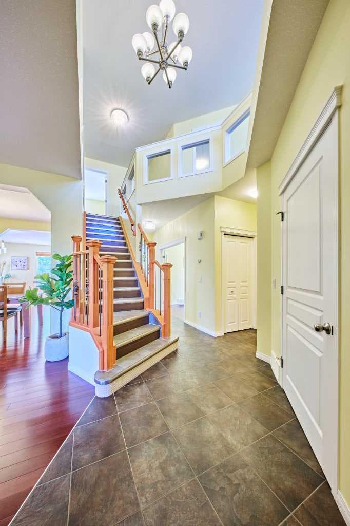 62 Crestmont Drive SW — photo 4