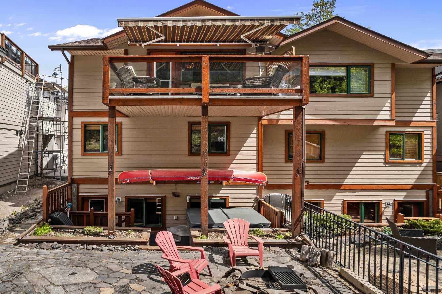 B, 243 Three Sisters Drive — photo 3