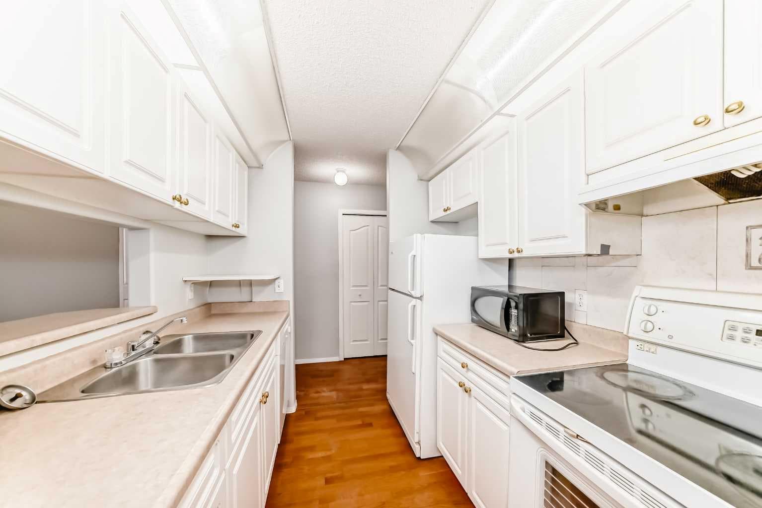 2110, 20 Harvest Rose Park NE — photo 5