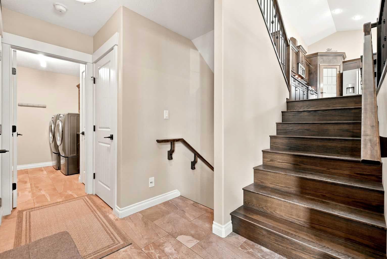 73 Maclean Close — photo 4