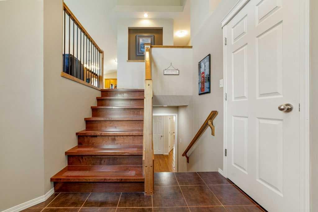 441 Edinburgh Road W — photo 3