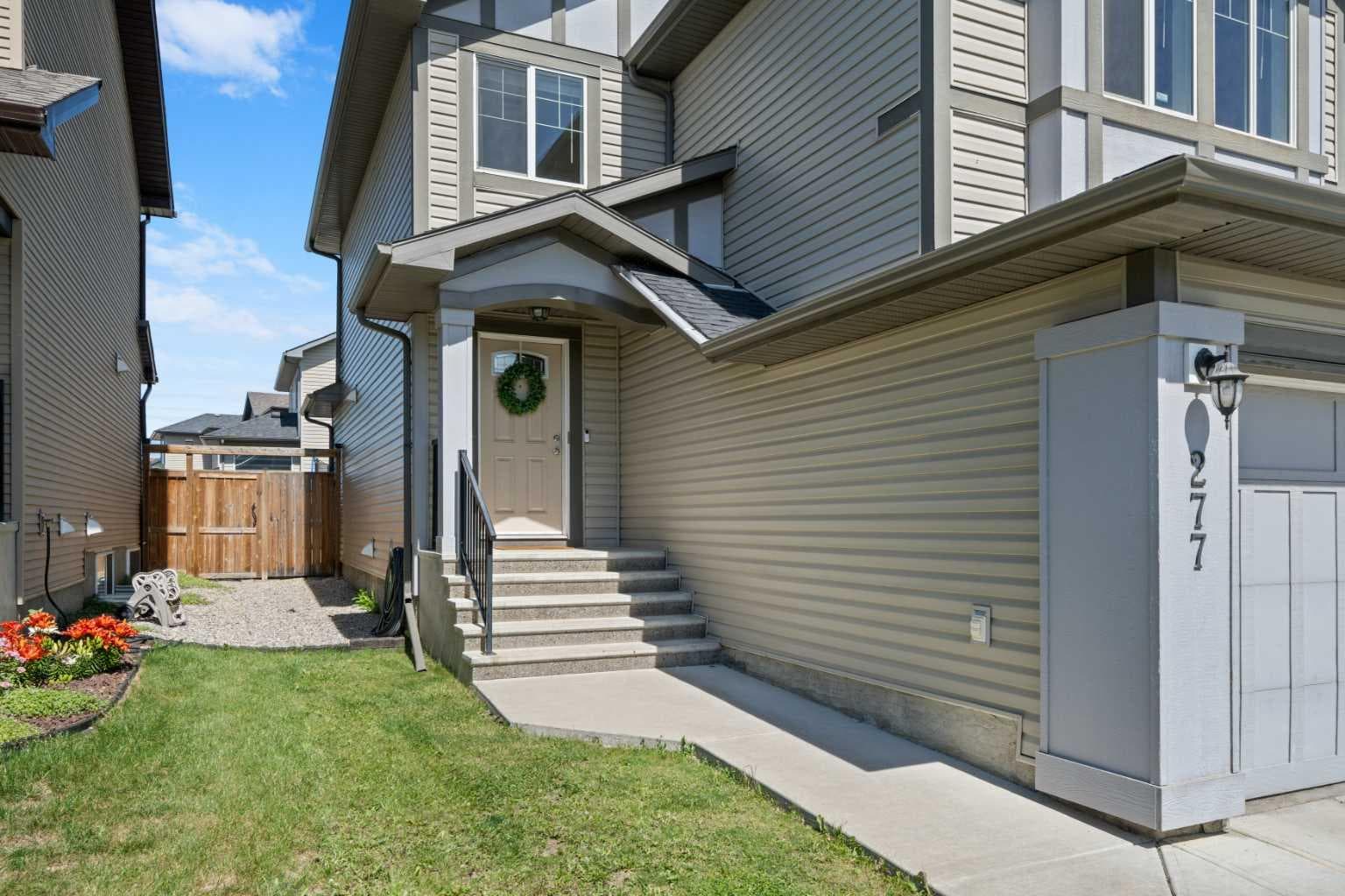277 Brightonwoods Gardens SE — photo 3
