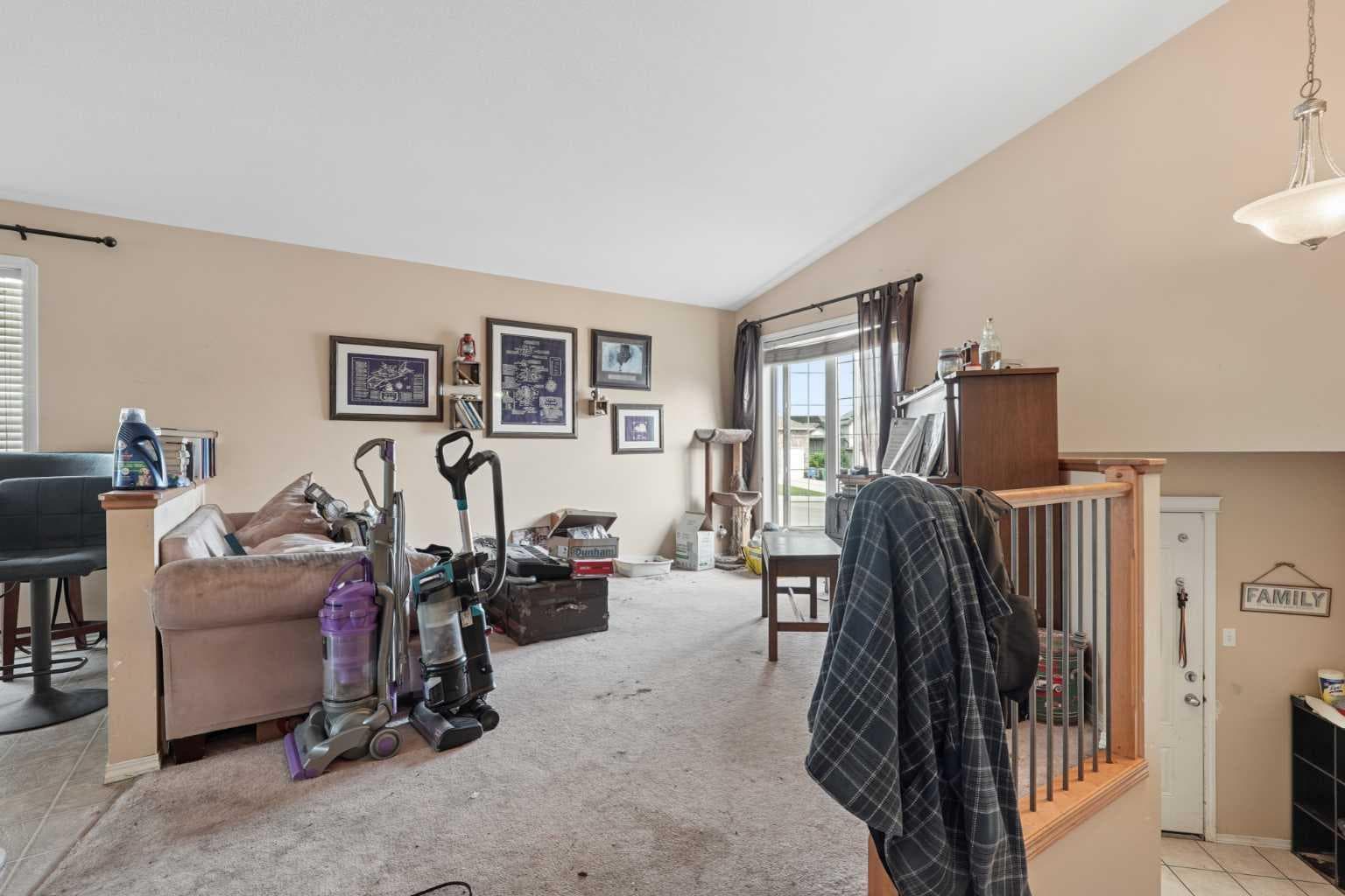 84 Aberdeen Road W — photo 4