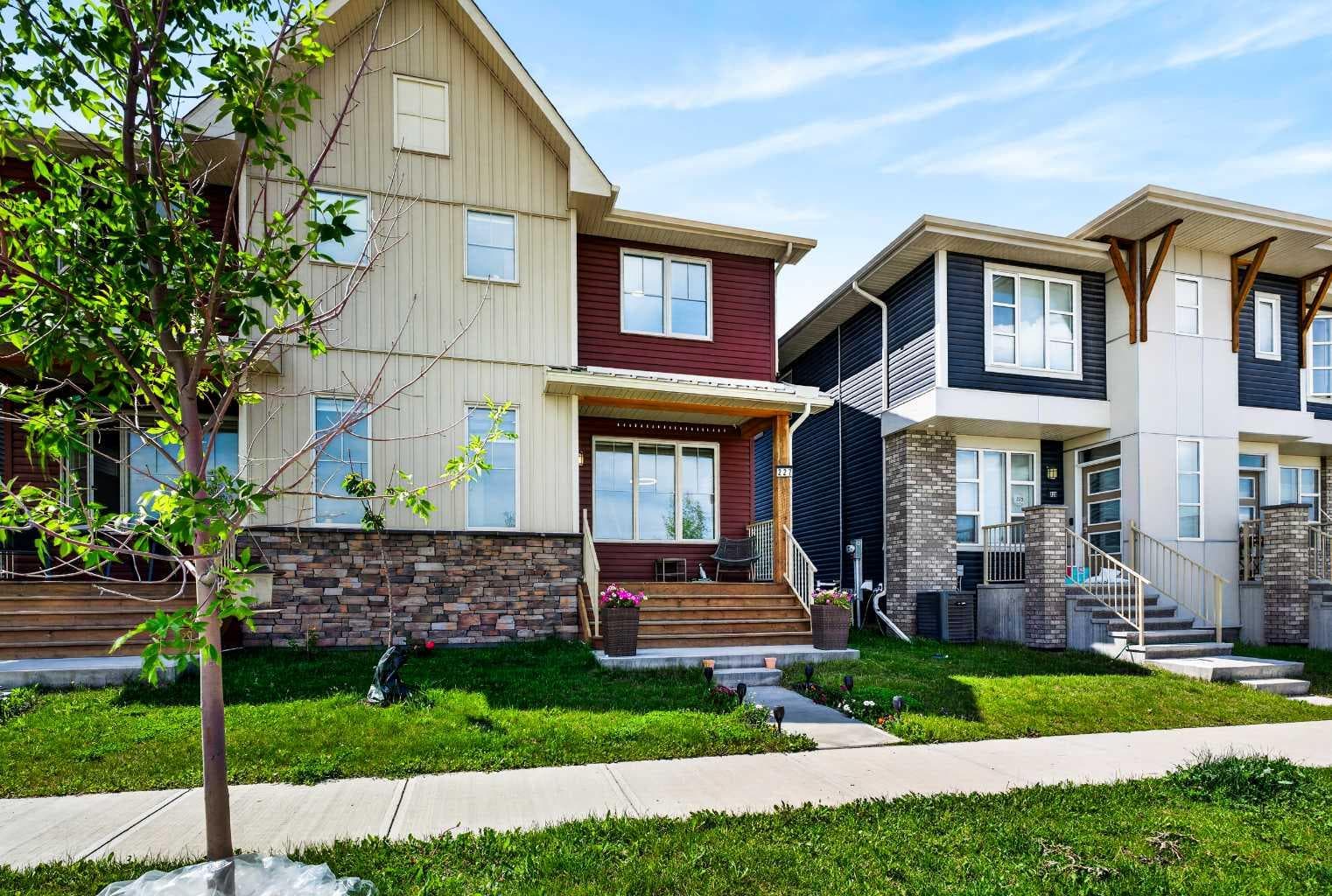 227 Chinook Gate Boulevard SW — photo 3