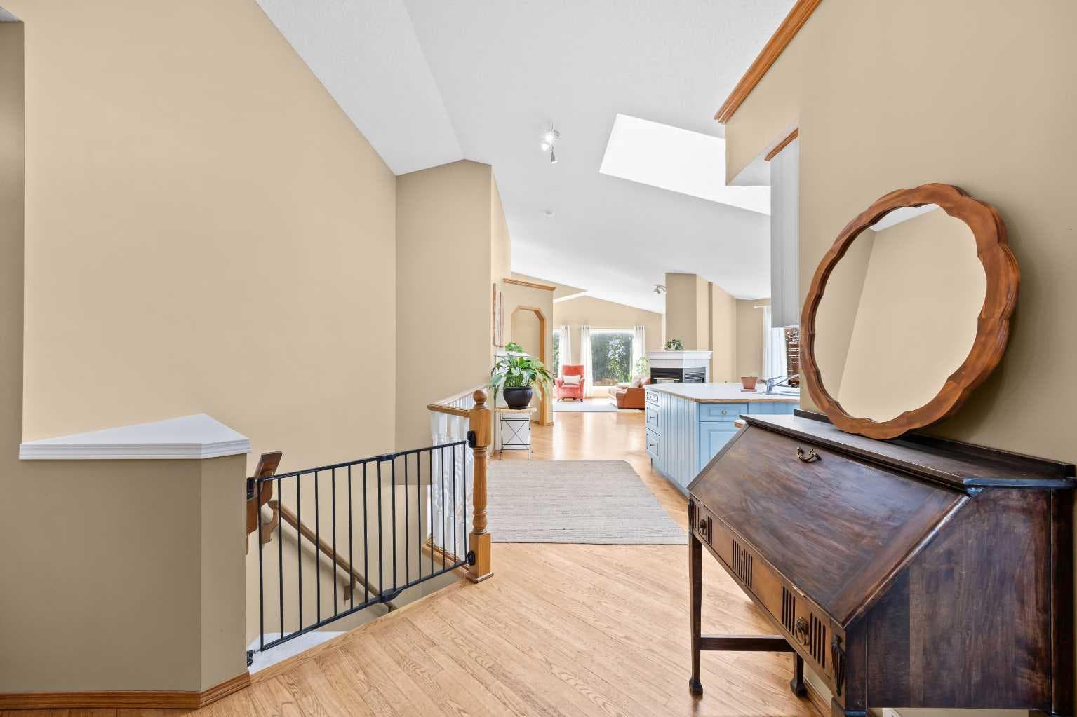 315 Rocky Ridge Bay NW — photo 4
