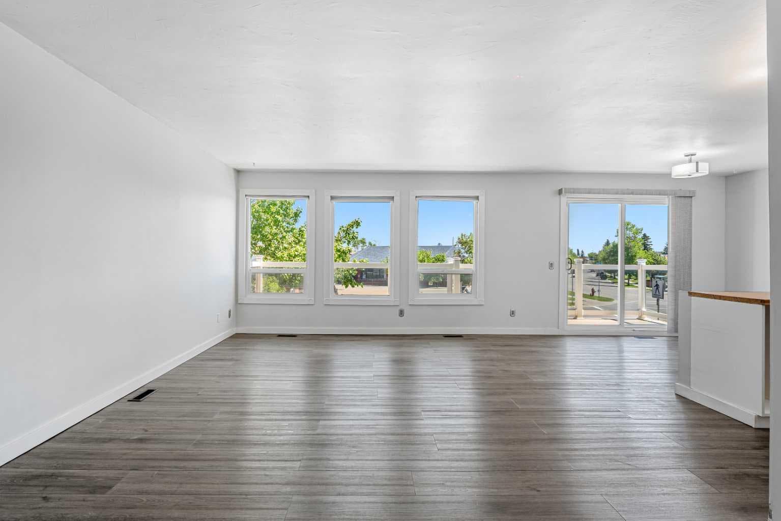 6824 Temple Drive NE — photo 4