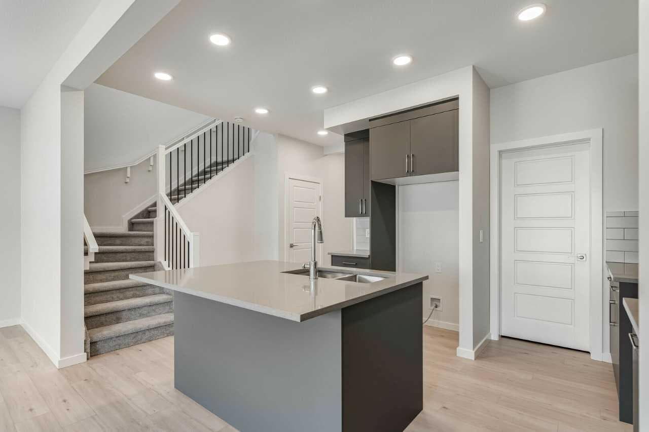 408 Heartwood Grove SE — photo 2