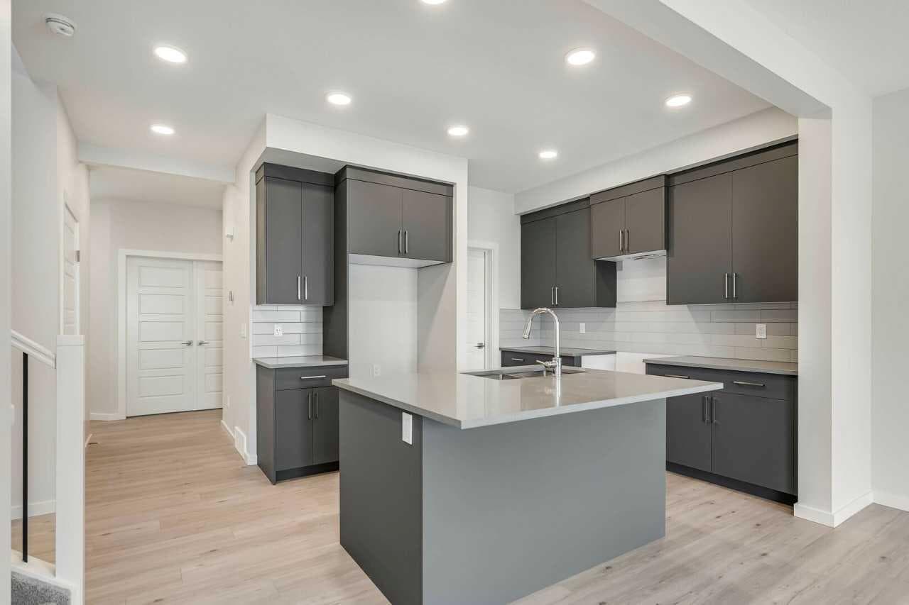 408 Heartwood Grove SE — photo 3