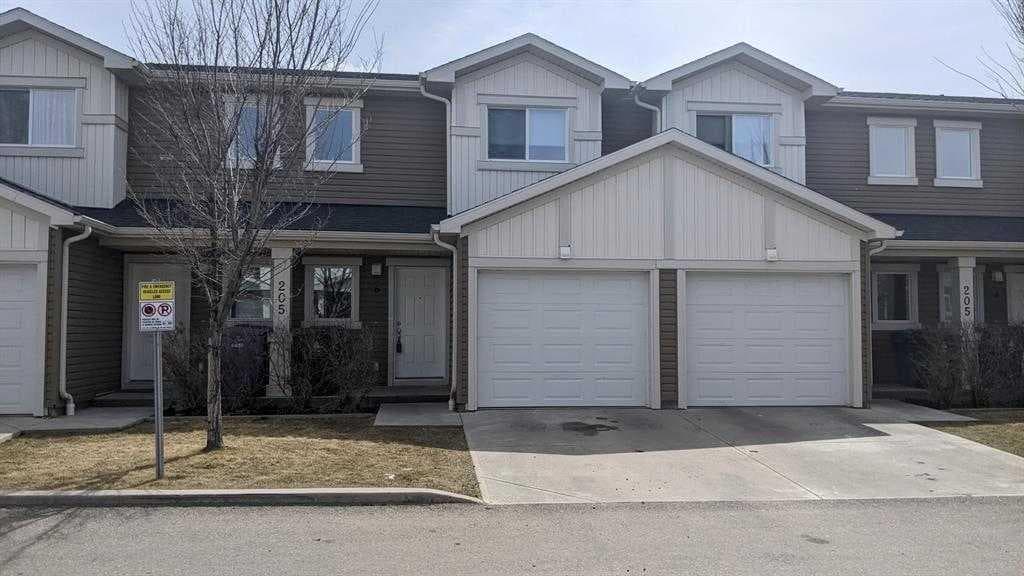 6, 205 Silkstone Road W — photo 1