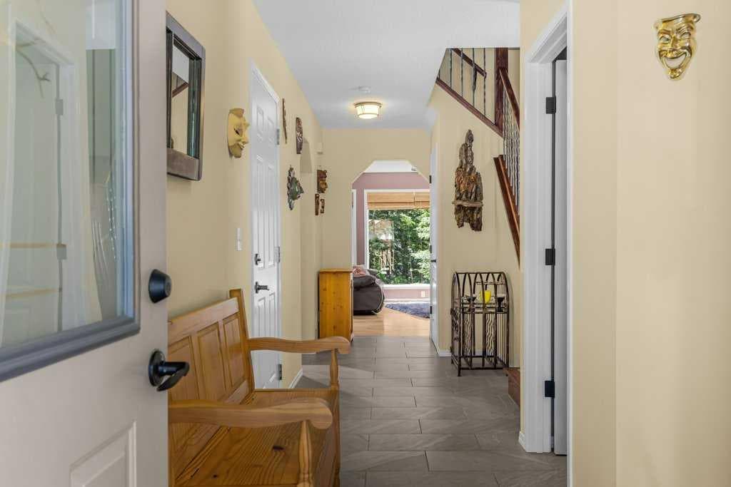 545 Grotto Road — photo 3