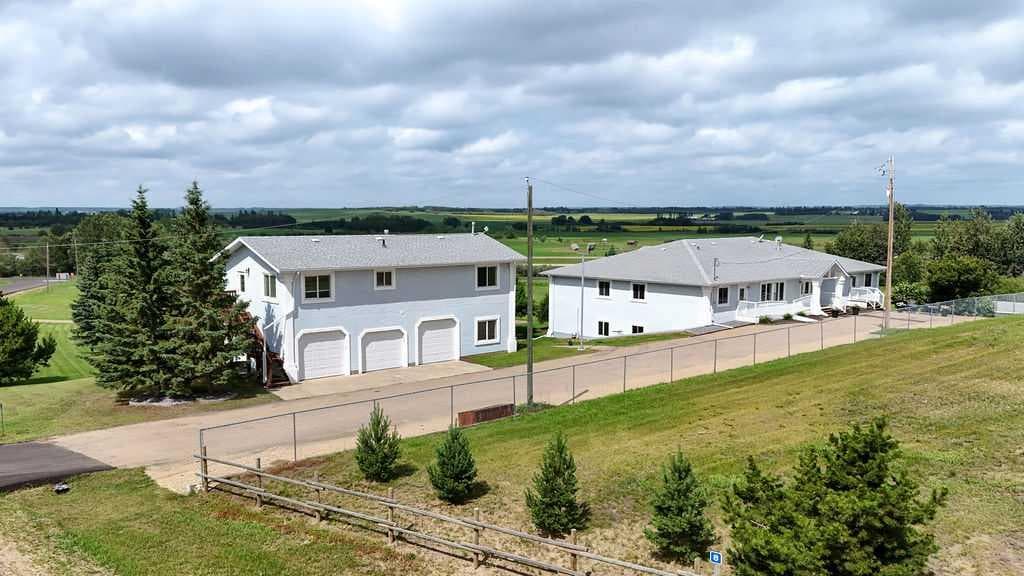 4, 41207 Range Road 263 — photo 1
