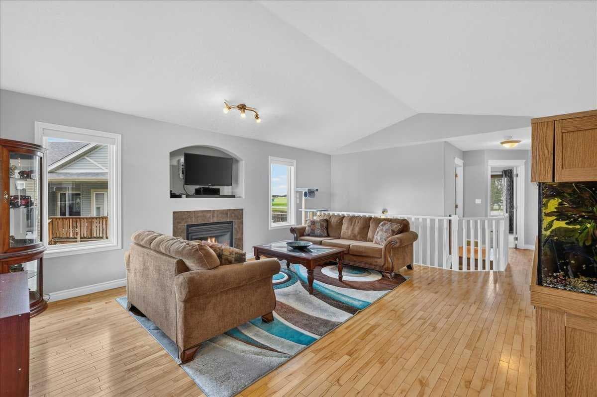 772 Carriage Lane Drive — photo 4
