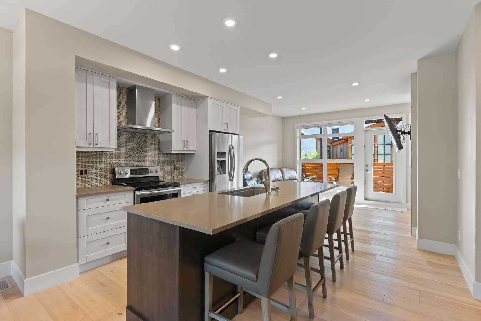 407 Riva Place — photo 4