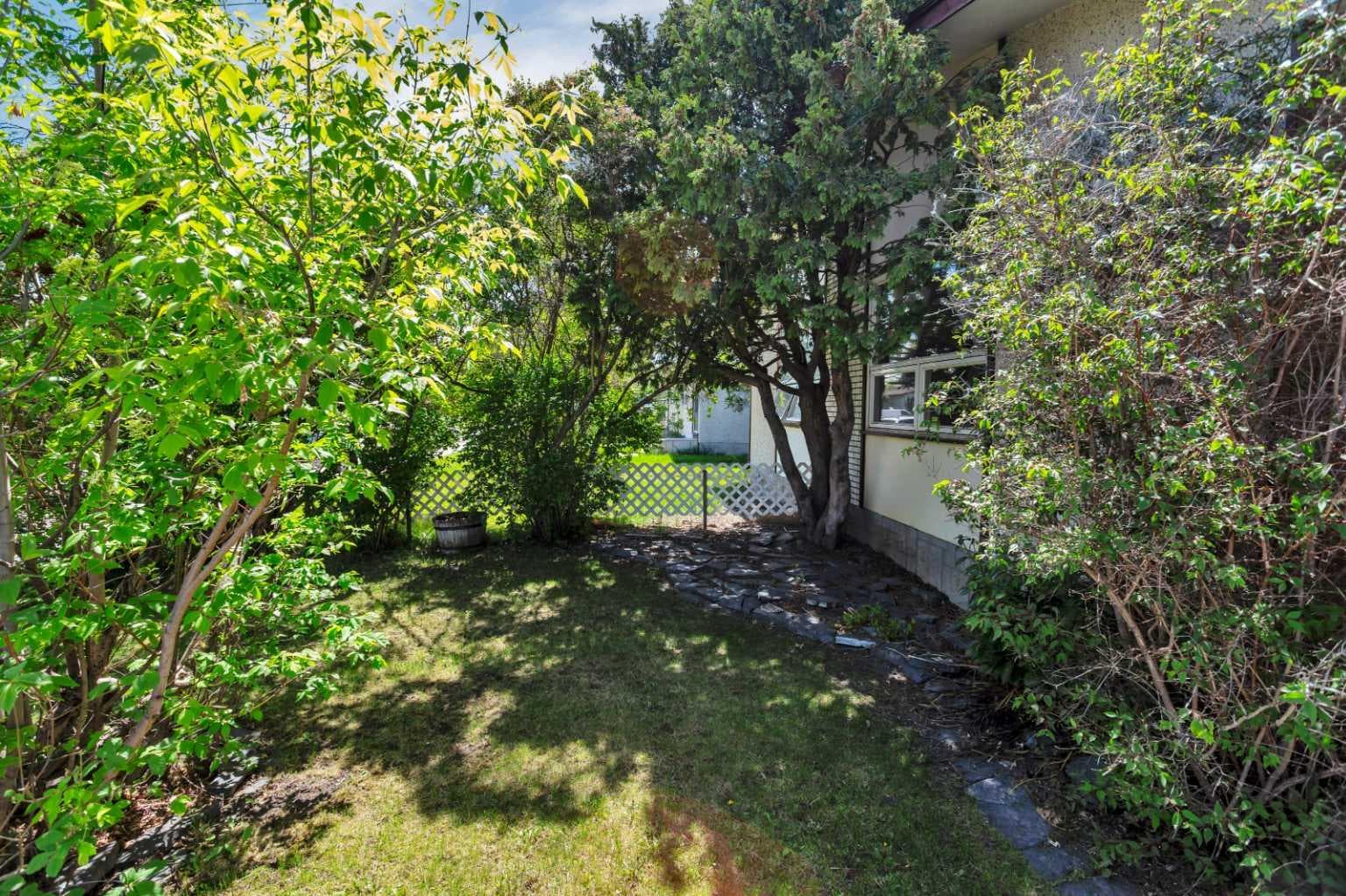 5912 61 Avenue — photo 3