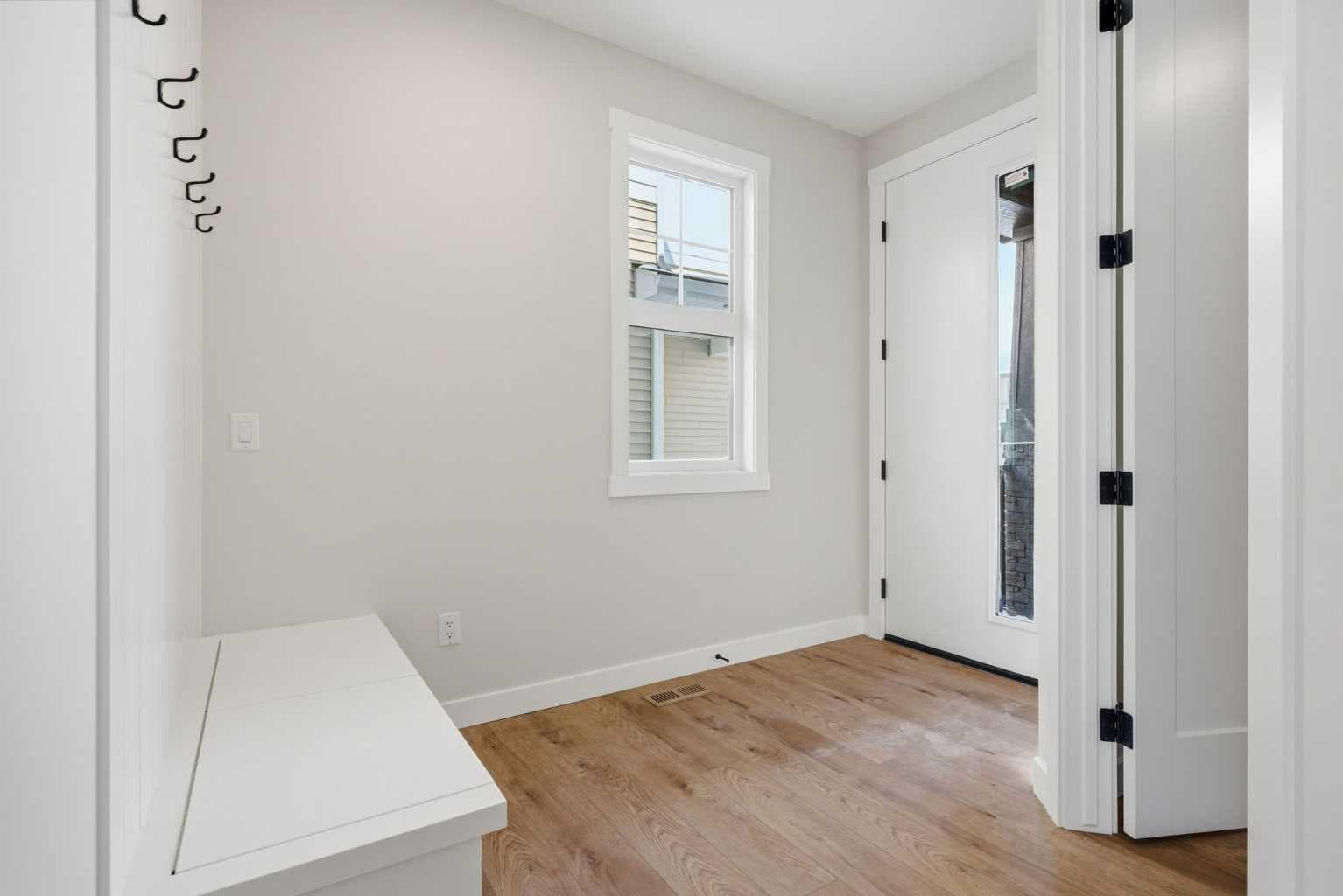 358 Kinniburgh Loop — photo 3