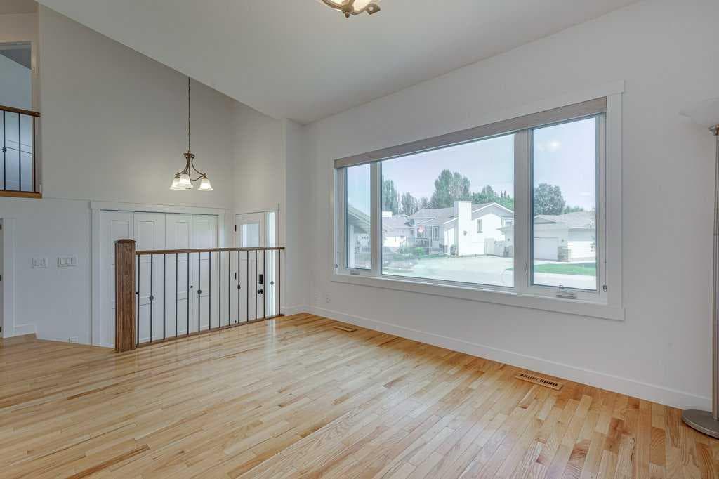 129 Duncan Crescent — photo 5