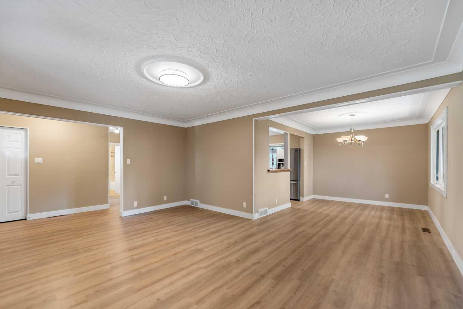 5923 Thorncliffe Drive NW — photo 5