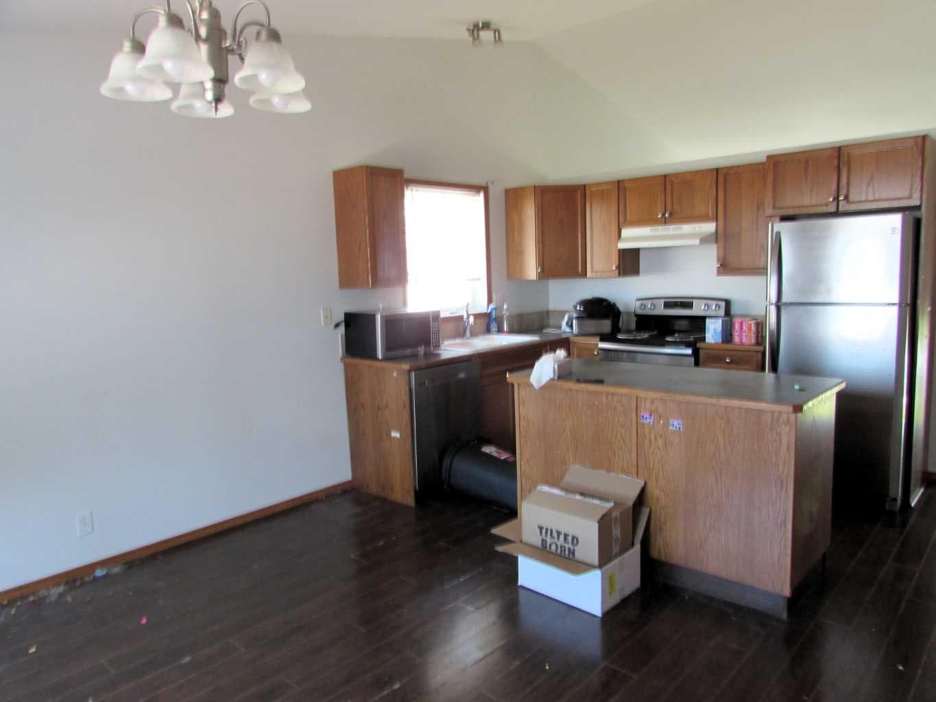 5204 Landsdowne Avenue — photo 4