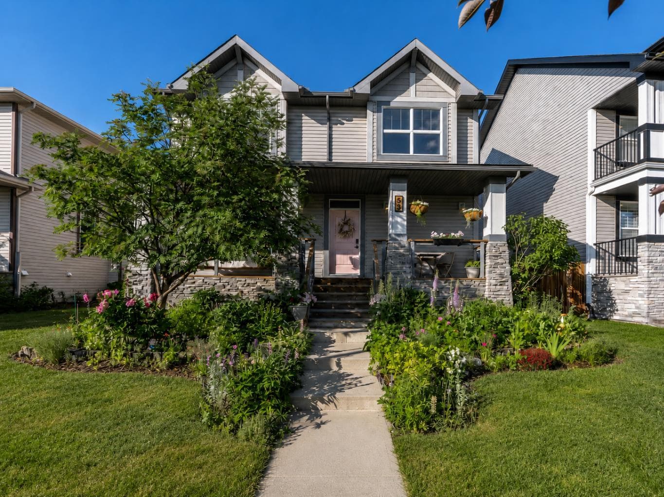 53 Heritage Drive — photo 2