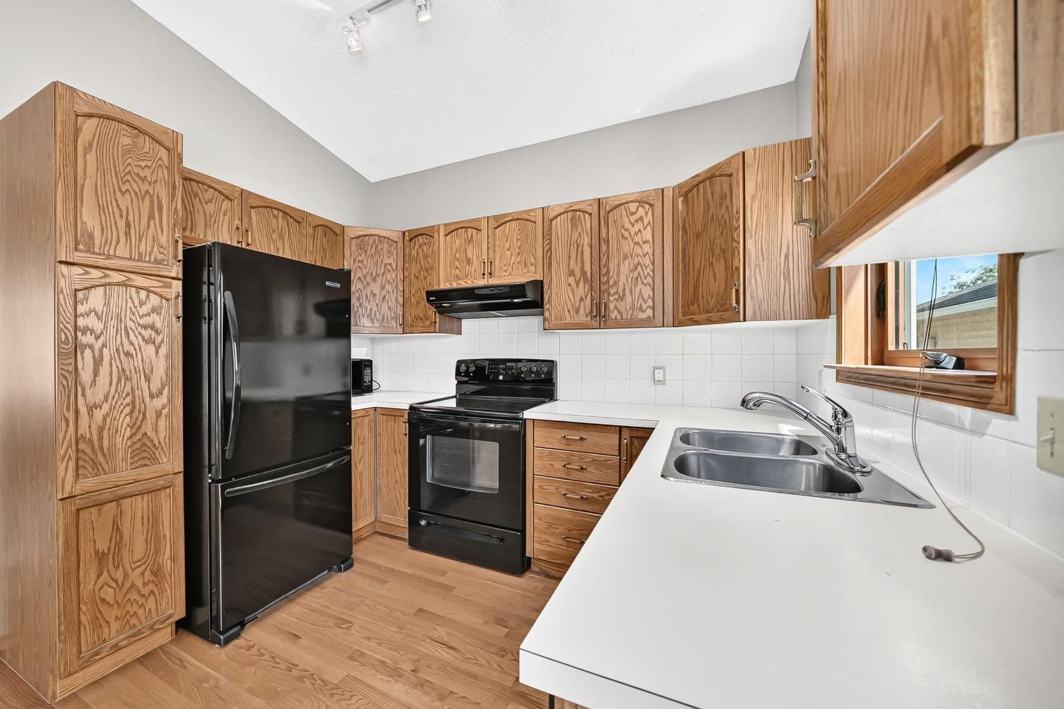 192 Riverbend Drive SE — photo 4