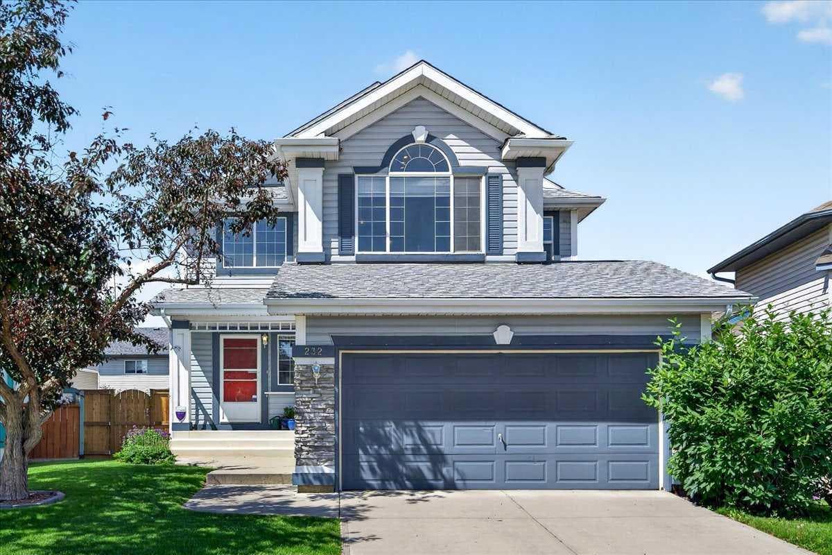 232 Douglas Glen Close SE — photo 1