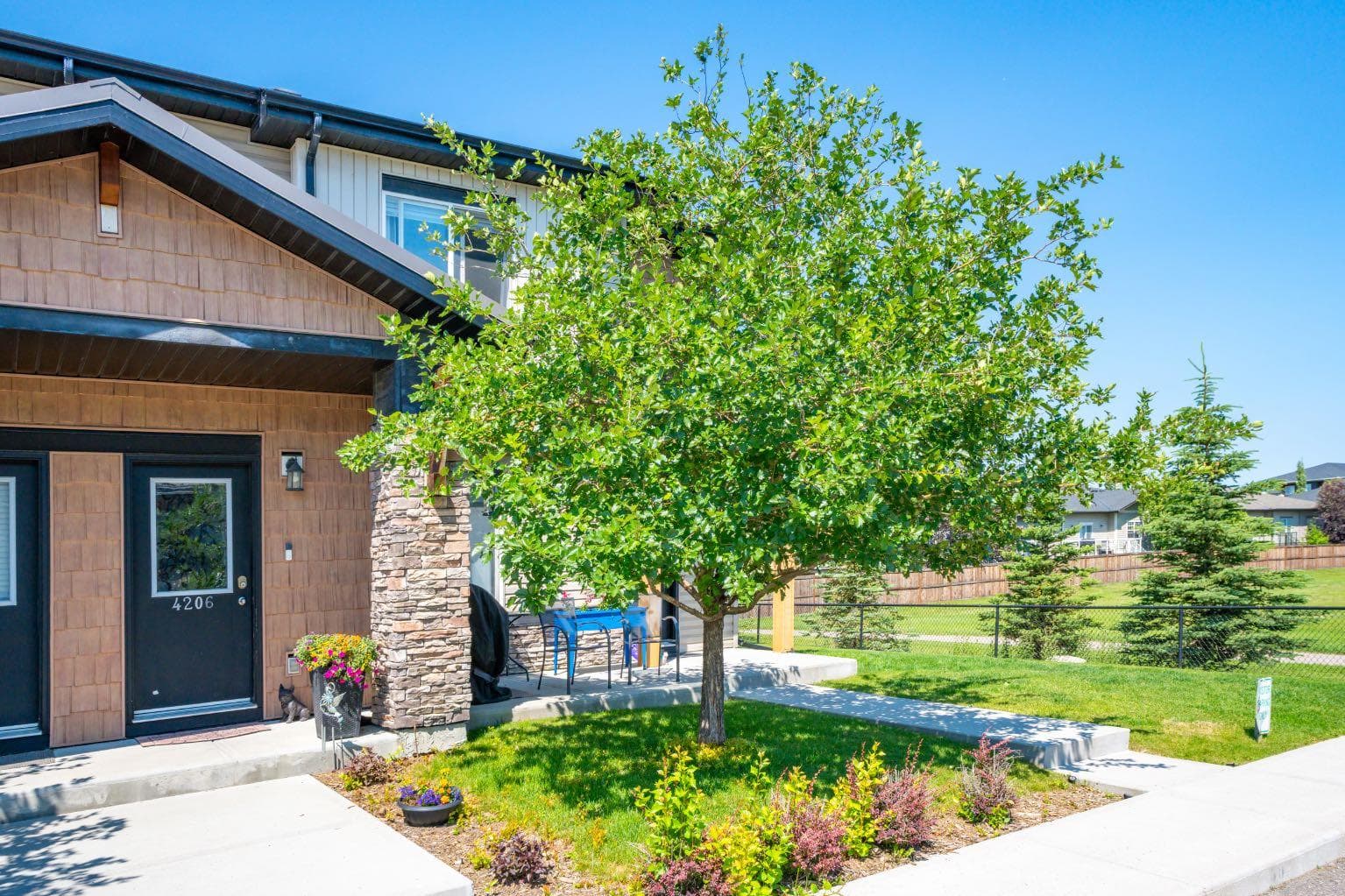 4206, 2781 Chinook Winds Drive — photo 1