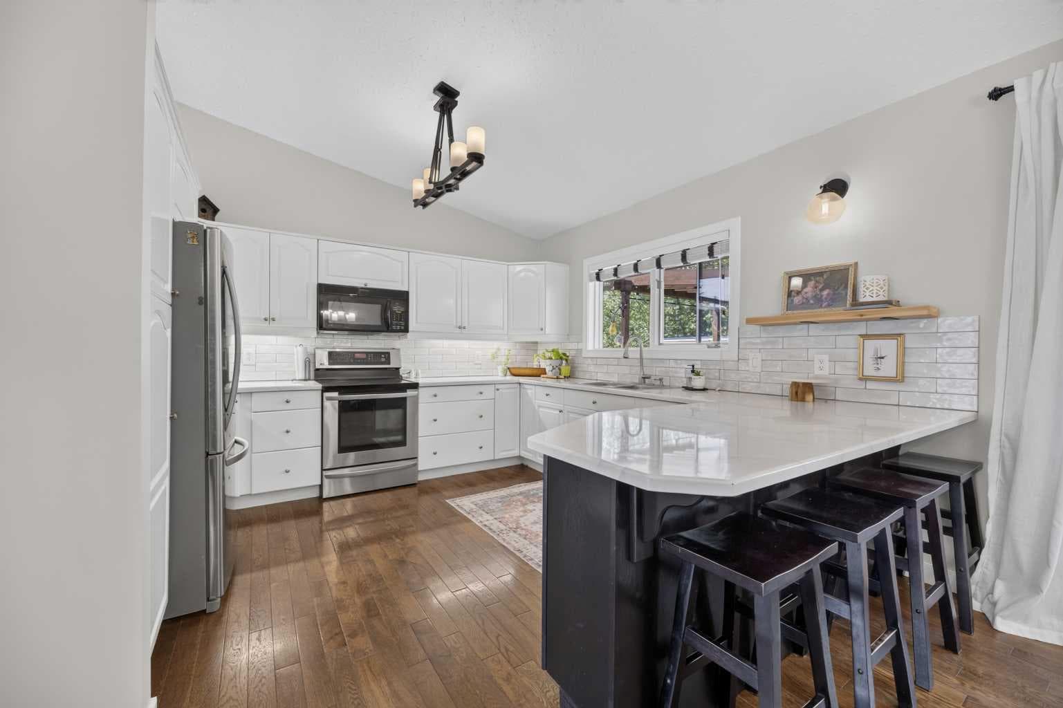 151 Balsam Crescent — photo 4